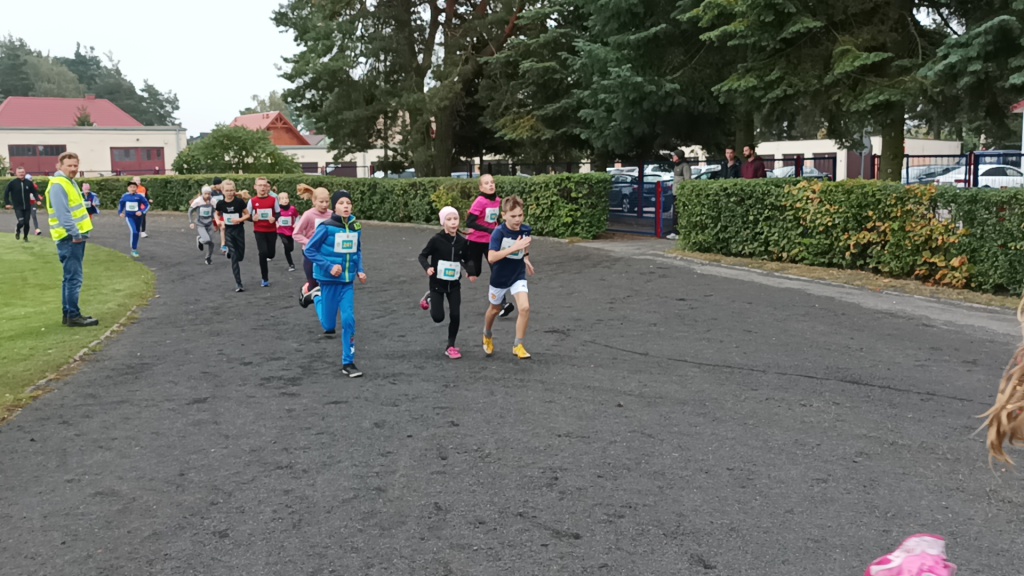 Półmaraton Kurpiowski: biegi dla dzieci [18.09.2022] - zdjęcie #47 - eOstroleka.pl