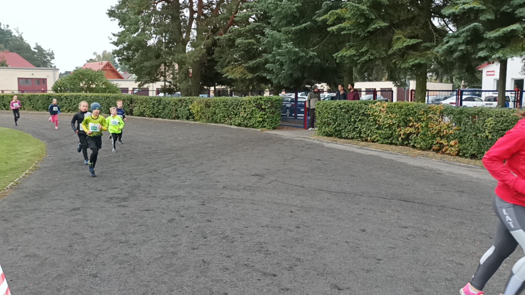 Półmaraton Kurpiowski: biegi dla dzieci [18.09.2022] - zdjęcie #37 - eOstroleka.pl