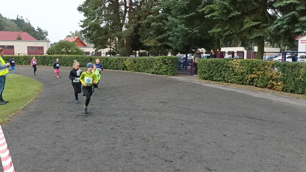Półmaraton Kurpiowski: biegi dla dzieci [18.09.2022] - zdjęcie #36 - eOstroleka.pl