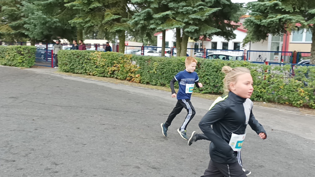 Półmaraton Kurpiowski: biegi dla dzieci [18.09.2022] - zdjęcie #32 - eOstroleka.pl