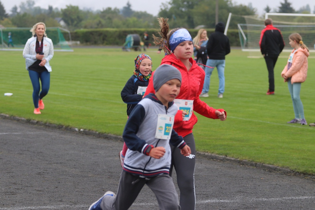 Półmaraton Kurpiowski: biegi dla dzieci [18.09.2022] - zdjęcie #45 - eOstroleka.pl