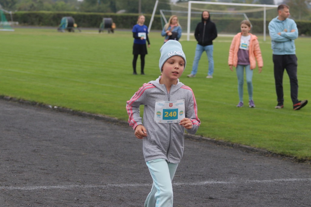 Półmaraton Kurpiowski: biegi dla dzieci [18.09.2022] - zdjęcie #61 - eOstroleka.pl