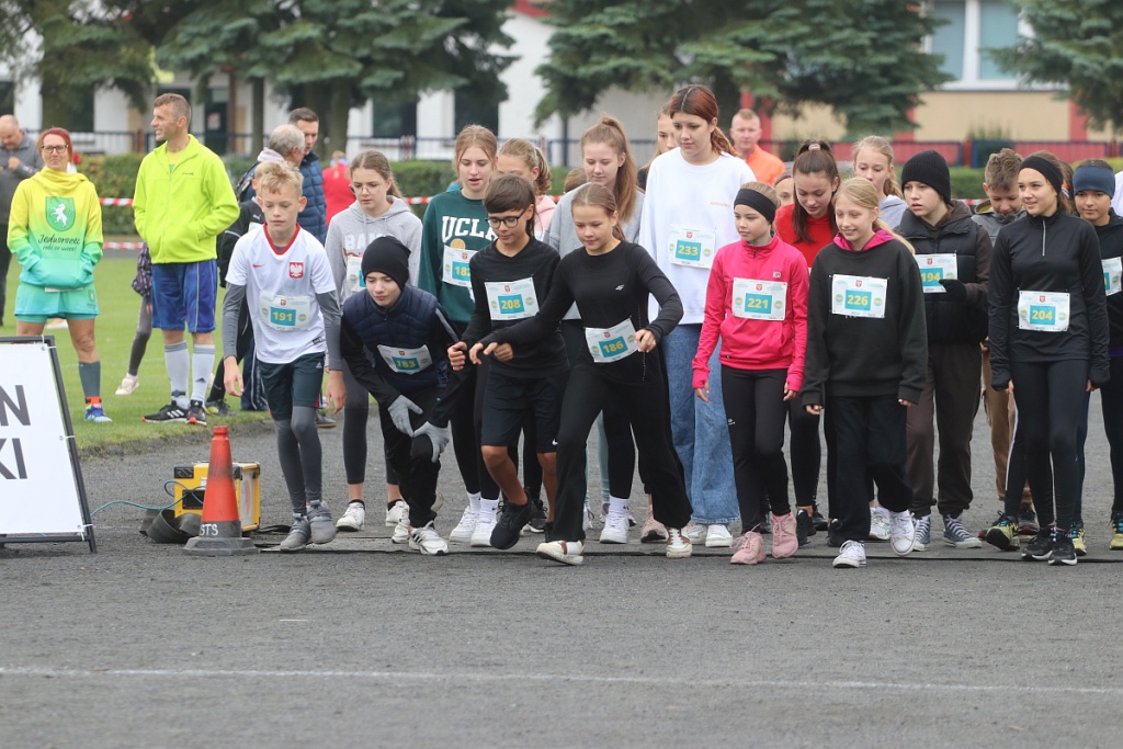 Półmaraton Kurpiowski: biegi dla dzieci [18.09.2022] - zdjęcie #74 - eOstroleka.pl