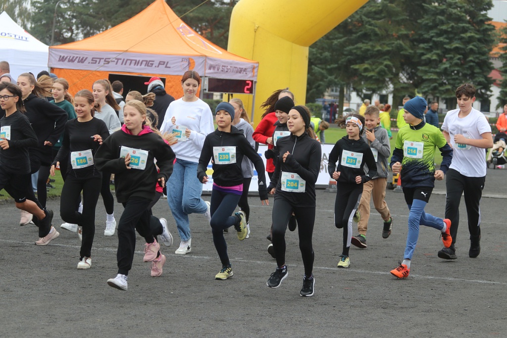 Półmaraton Kurpiowski: biegi dla dzieci [18.09.2022] - zdjęcie #132 - eOstroleka.pl