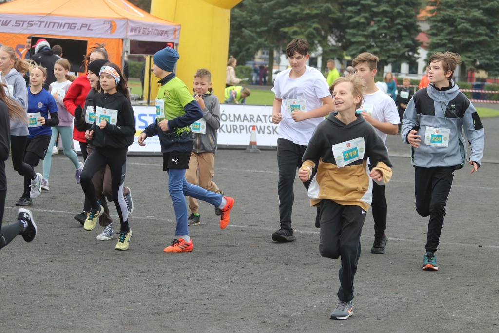 Półmaraton Kurpiowski: biegi dla dzieci [18.09.2022] - zdjęcie #131 - eOstroleka.pl