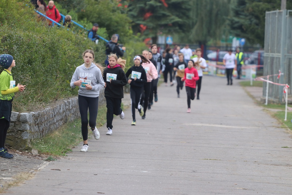 Półmaraton Kurpiowski: biegi dla dzieci [18.09.2022] - zdjęcie #128 - eOstroleka.pl