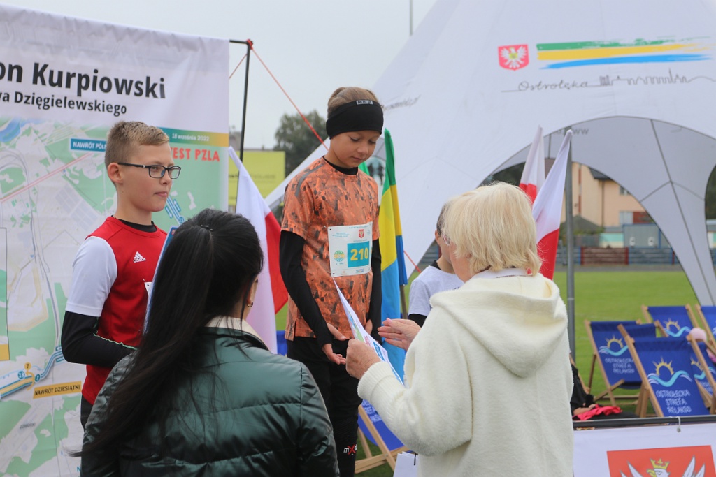 Półmaraton Kurpiowski: biegi dla dzieci [18.09.2022] - zdjęcie #84 - eOstroleka.pl