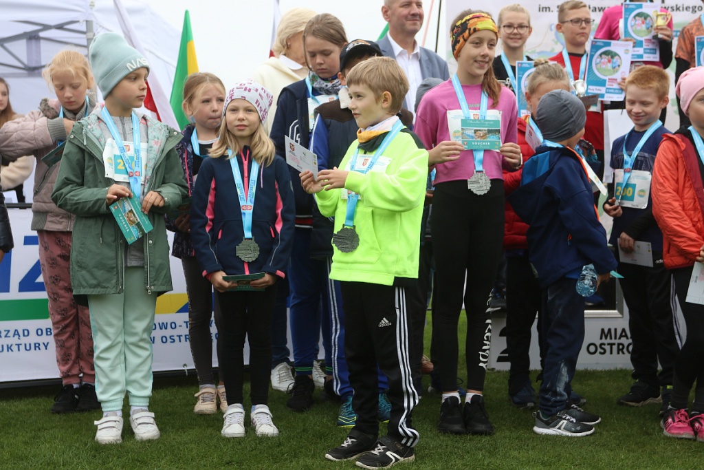 Półmaraton Kurpiowski: biegi dla dzieci [18.09.2022] - zdjęcie #68 - eOstroleka.pl