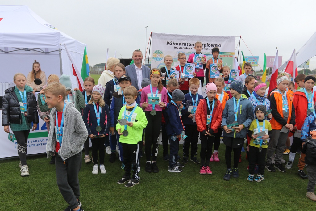 Półmaraton Kurpiowski: biegi dla dzieci [18.09.2022] - zdjęcie #67 - eOstroleka.pl