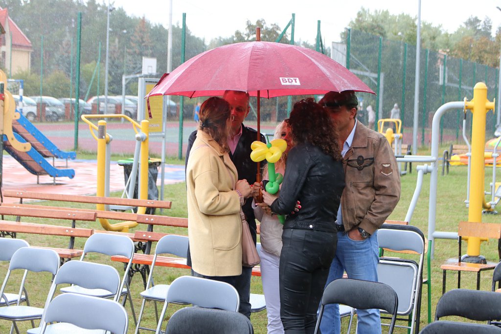 Festyn wiejski w Wachu. Zabawa trwała mimo przeciwności pogodowych [18.09.2022] - zdjęcie #36 - eOstroleka.pl