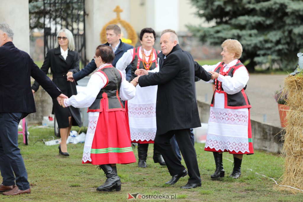 Dożynki parafialne w Lipnikach [18.09.2022] - zdjęcie #57 - eOstroleka.pl