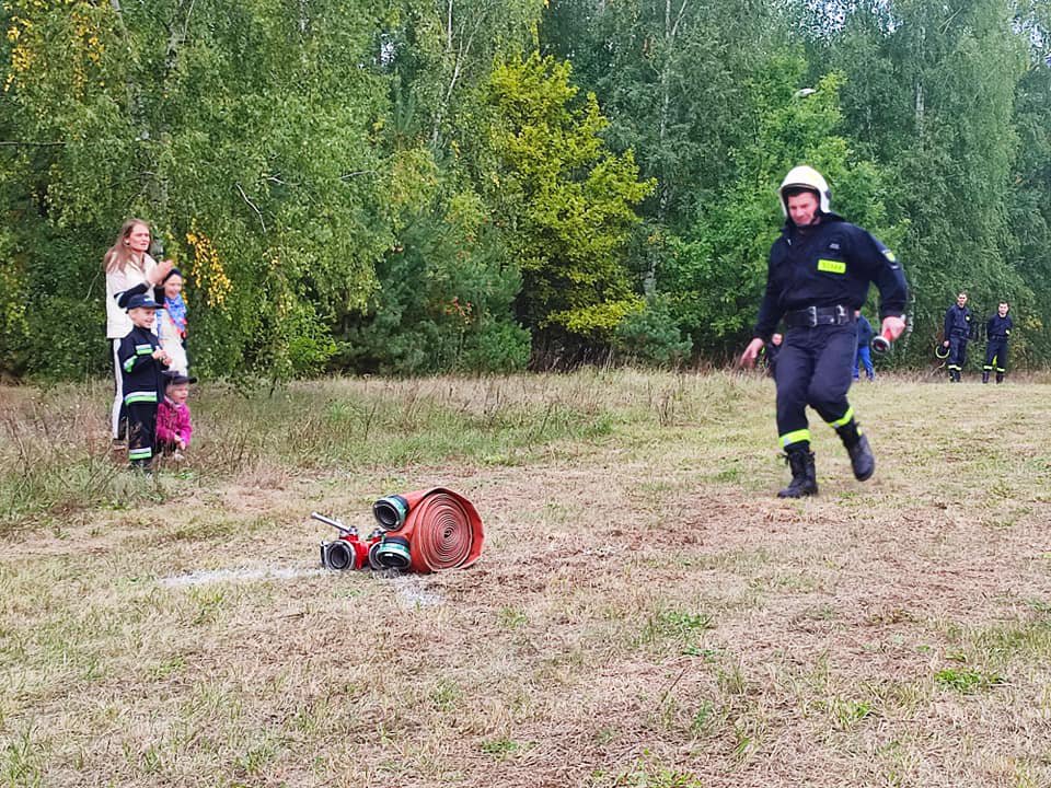 Gminne zawody strażackie. W ćwiczebnym boju jednostki z gminy Łyse i Kadzidło [19.09.2022] - zdjęcie #28 - eOstroleka.pl