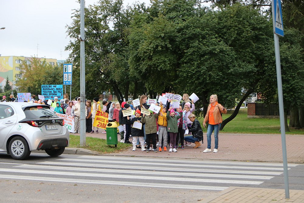 Happening w SP 5. Akcja EDWARD [20.09.2022] - zdjęcie #54 - eOstroleka.pl