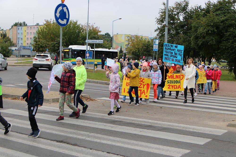 Happening w SP 5. Akcja EDWARD [20.09.2022] - zdjęcie #9 - eOstroleka.pl