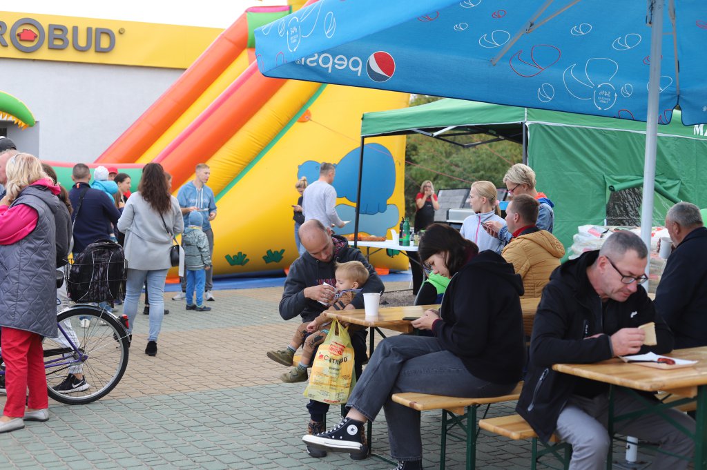 Piknik urodzinowy Centrobud [24.09.2022] - zdjęcie #6 - eOstroleka.pl