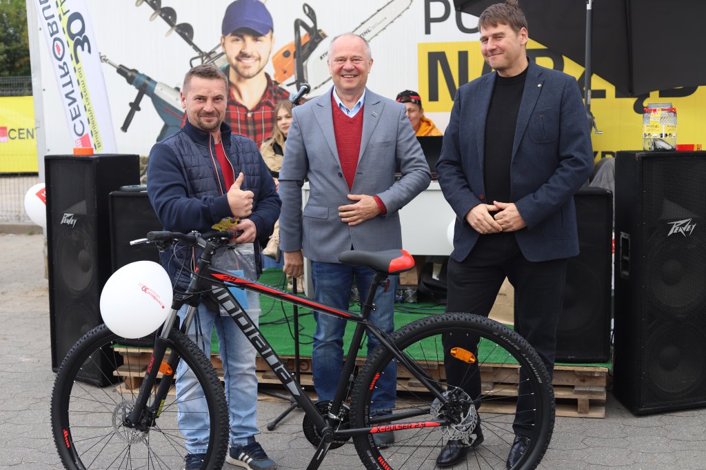 Piknik urodzinowy Centrobud [24.09.2022] - zdjęcie #2 - eOstroleka.pl