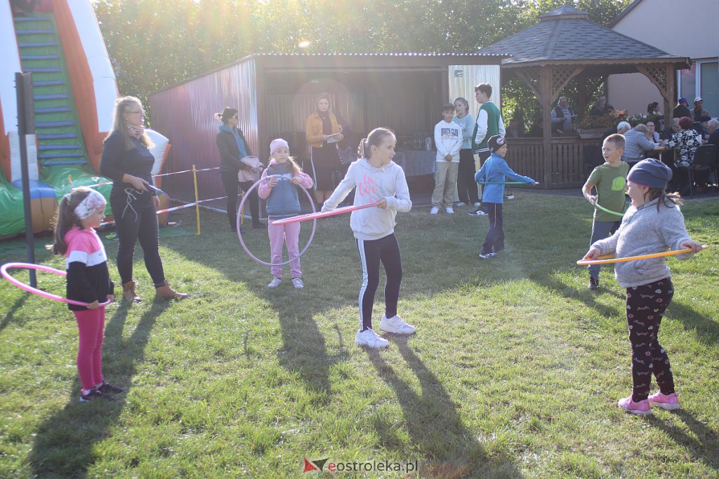 Rodzinny piknik w Daniszewie. Moc nietuzinkowej zabawy przy pięknej jesiennej pogodzie [24.09.2022] - zdjęcie #37 - eOstroleka.pl