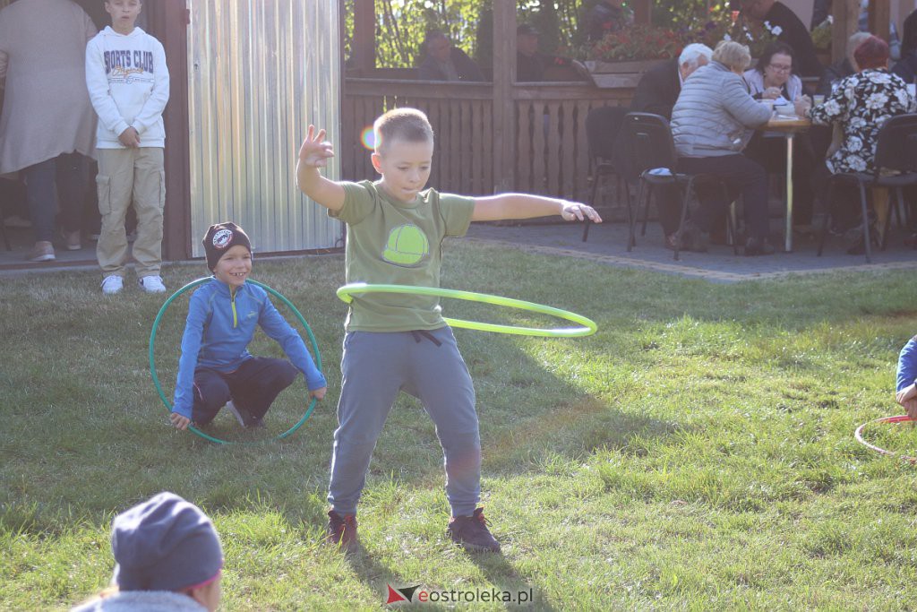 Rodzinny piknik w Daniszewie. Moc nietuzinkowej zabawy przy pięknej jesiennej pogodzie [24.09.2022] - zdjęcie #35 - eOstroleka.pl