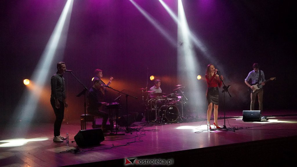 Marta Szefke Groove Band - koncert zespołu bluesowego w OCK [24.09.2022] - zdjęcie #14 - eOstroleka.pl