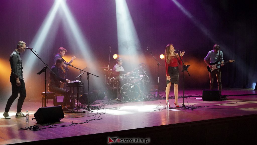 Marta Szefke Groove Band - koncert zespołu bluesowego w OCK [24.09.2022] - zdjęcie #31 - eOstroleka.pl