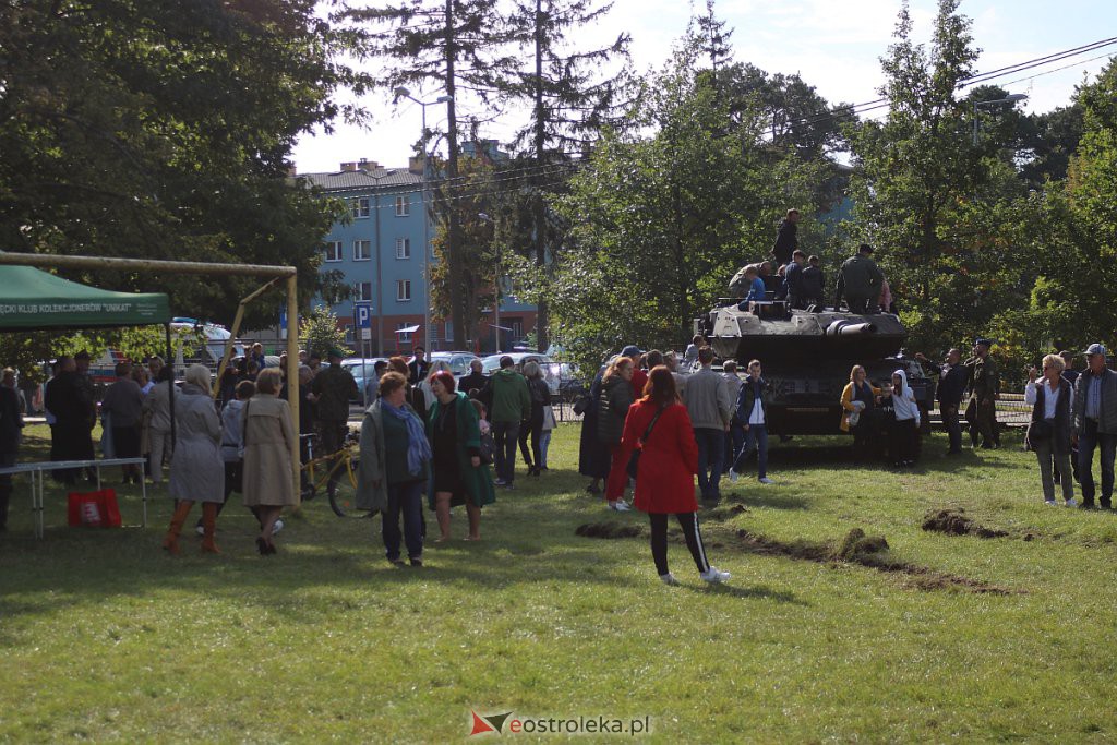 Piknik militarny w “dwójce”. Można z bliska przyjrzeć się ciekawym pojazdom wojsk NATO [25.09.2022] - zdjęcie #35 - eOstroleka.pl