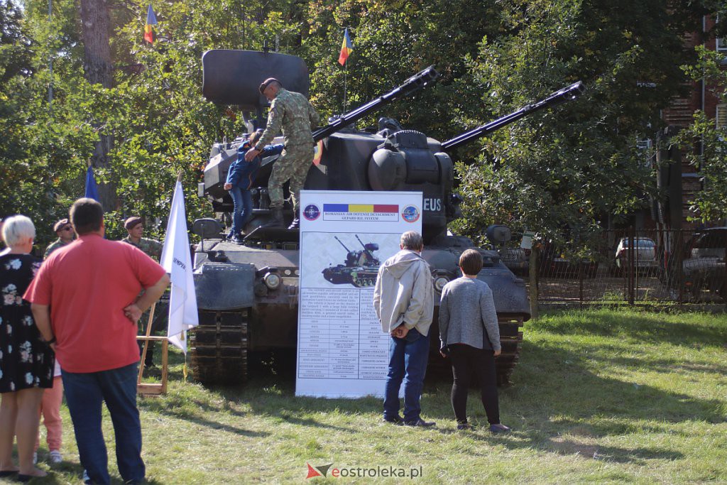 Piknik militarny w “dwójce”. Można z bliska przyjrzeć się ciekawym pojazdom wojsk NATO [25.09.2022] - zdjęcie #43 - eOstroleka.pl