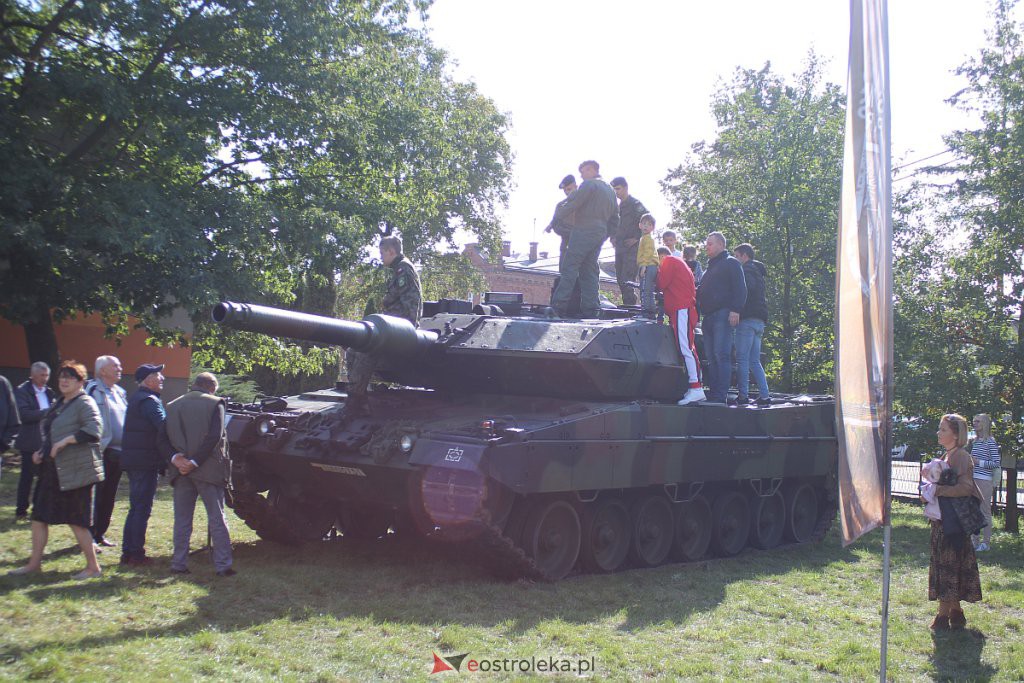 Piknik militarny w “dwójce”. Można z bliska przyjrzeć się ciekawym pojazdom wojsk NATO [25.09.2022] - zdjęcie #56 - eOstroleka.pl