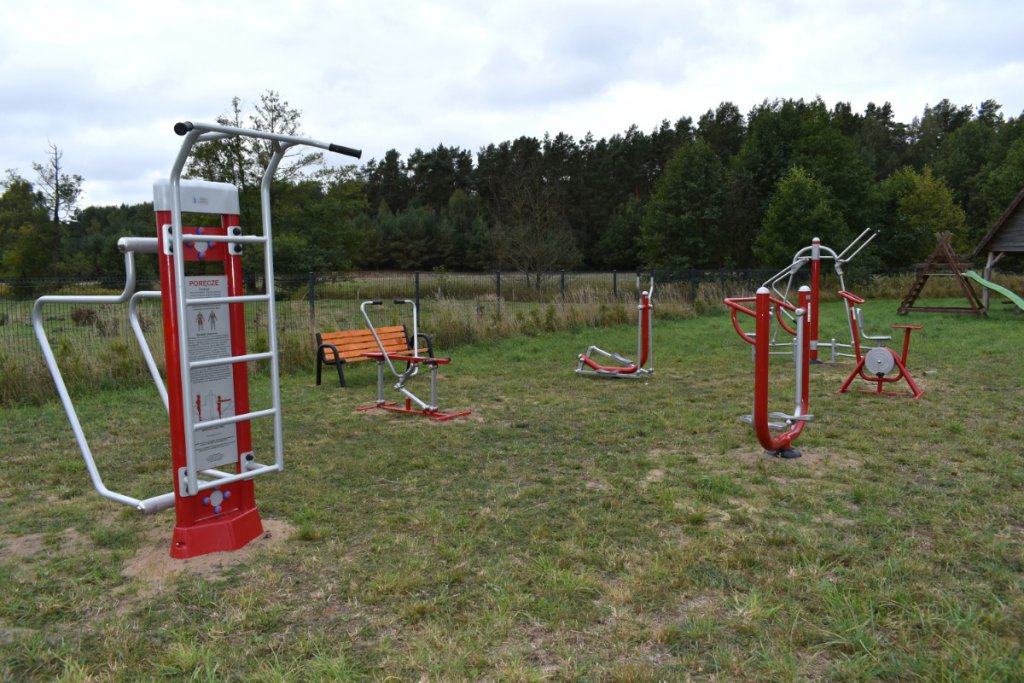 Nowe siłownie zewnętrzne w gminie Łyse - zdjęcie #18 - eOstroleka.pl