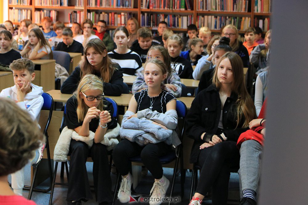 Renata Piątkowska, autorka książek dla młodzieży, z wizytą w Ostrołęce [26.09.2022] - zdjęcie #18 - eOstroleka.pl