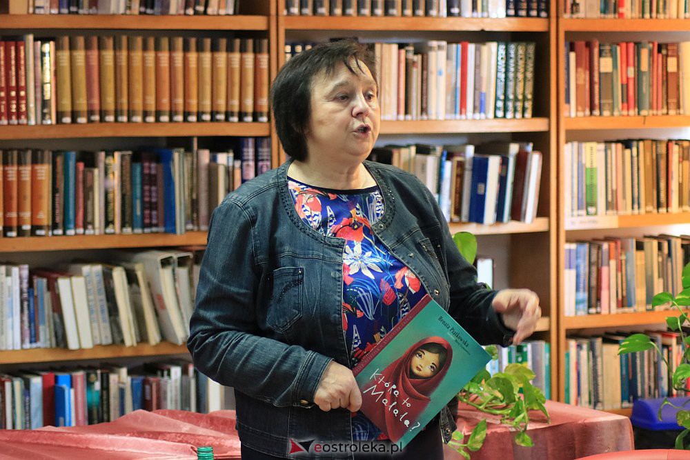 Renata Piątkowska, autorka książek dla młodzieży, z wizytą w Ostrołęce [26.09.2022] - zdjęcie #19 - eOstroleka.pl