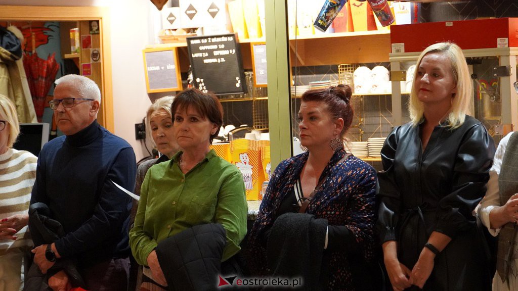 30. lat Dyskusyjnego Klubu Filmowego Rejs. Barbara Cichoń uhonorowana Medalem Pamiątkowym Pro Masovia [26.09.2022] - zdjęcie #35 - eOstroleka.pl
