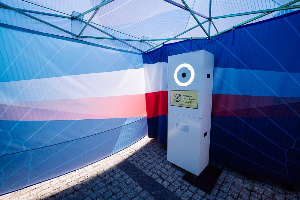 Mobilne muzeum „Niepodległa” przyjedzie do Ostrołęki. Niezwykła, wystawa, filmy VR i fotobudka [27.09.2022] - zdjęcie #2 - eOstroleka.pl