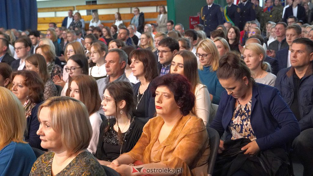 Samorządowa Gala Uczniowska. Wyróżniono prawie 200 uczniów [28.09.2022] - zdjęcie #14 - eOstroleka.pl