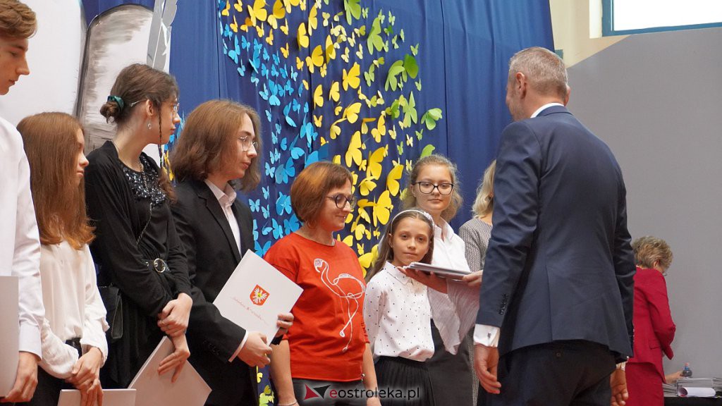 Samorządowa Gala Uczniowska. Wyróżniono prawie 200 uczniów [28.09.2022] - zdjęcie #247 - eOstroleka.pl