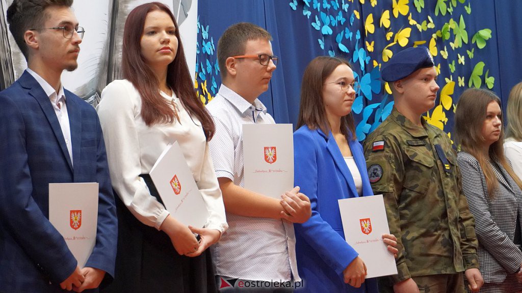 Samorządowa Gala Uczniowska. Wyróżniono prawie 200 uczniów [28.09.2022] - zdjęcie #215 - eOstroleka.pl
