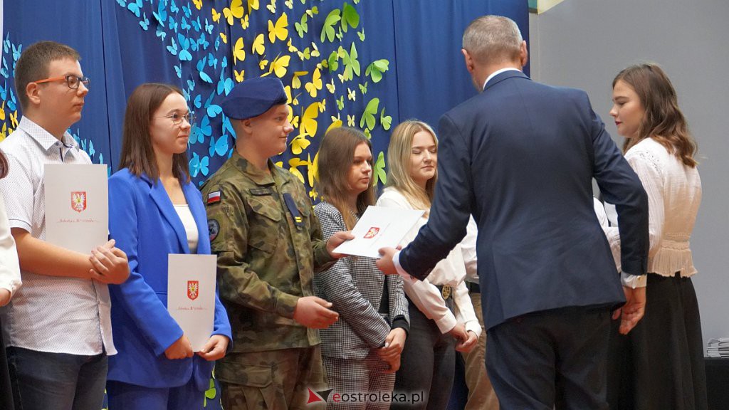 Samorządowa Gala Uczniowska. Wyróżniono prawie 200 uczniów [28.09.2022] - zdjęcie #211 - eOstroleka.pl