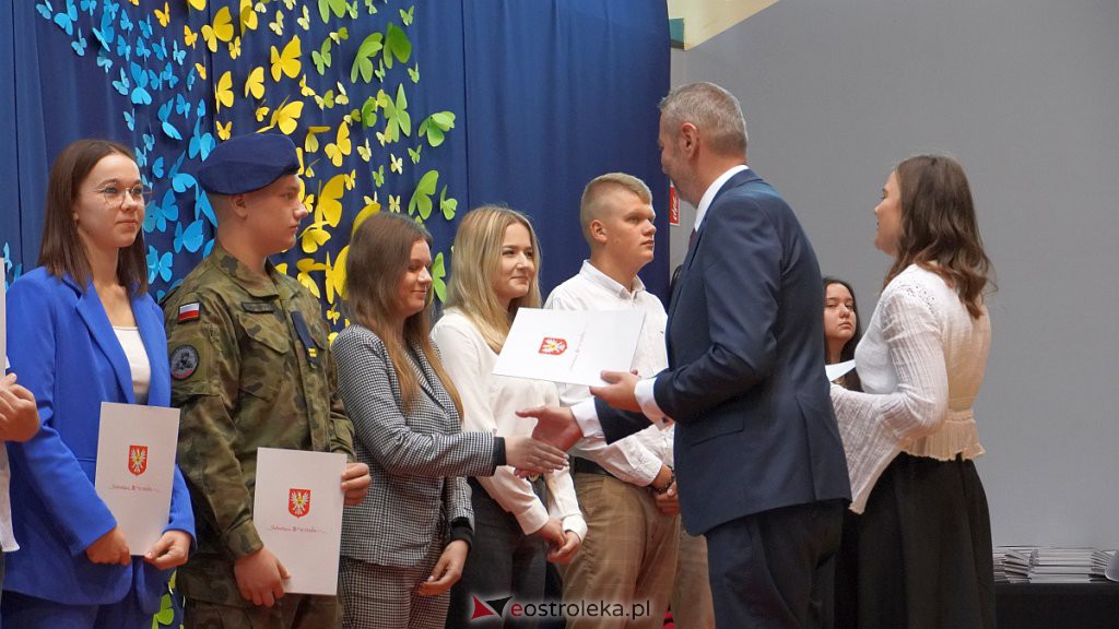 Samorządowa Gala Uczniowska. Wyróżniono prawie 200 uczniów [28.09.2022] - zdjęcie #209 - eOstroleka.pl