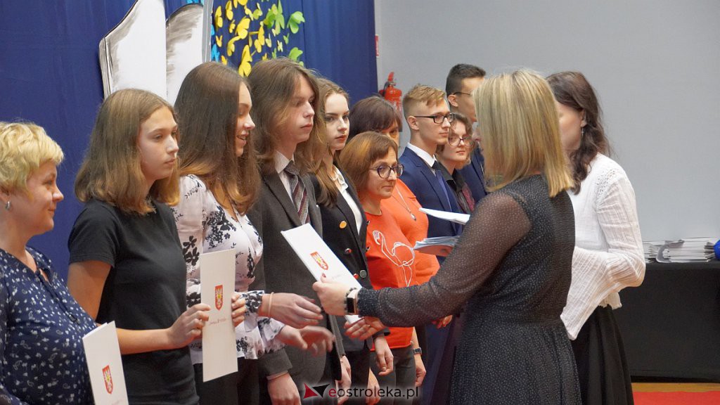 Samorządowa Gala Uczniowska. Wyróżniono prawie 200 uczniów [28.09.2022] - zdjęcie #115 - eOstroleka.pl