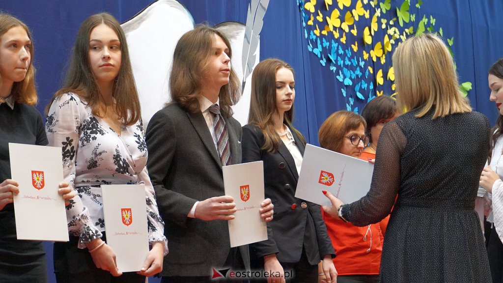 Samorządowa Gala Uczniowska. Wyróżniono prawie 200 uczniów [28.09.2022] - zdjęcie #113 - eOstroleka.pl