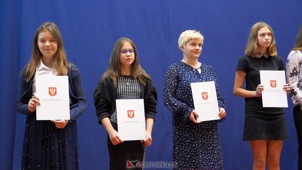 Samorządowa Gala Uczniowska. Wyróżniono prawie 200 uczniów [28.09.2022] - zdjęcie #109 - eOstroleka.pl