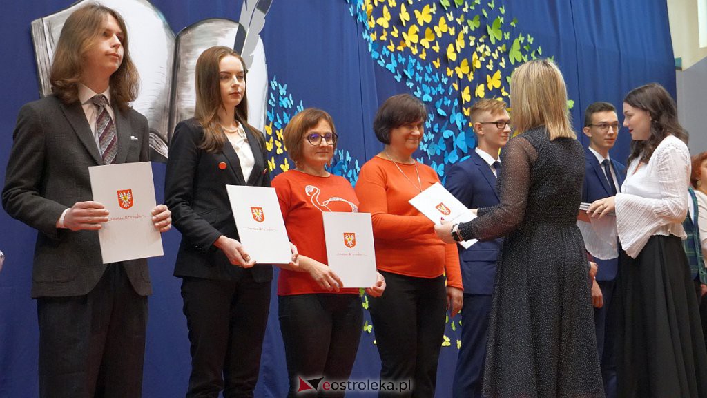 Samorządowa Gala Uczniowska. Wyróżniono prawie 200 uczniów [28.09.2022] - zdjęcie #103 - eOstroleka.pl