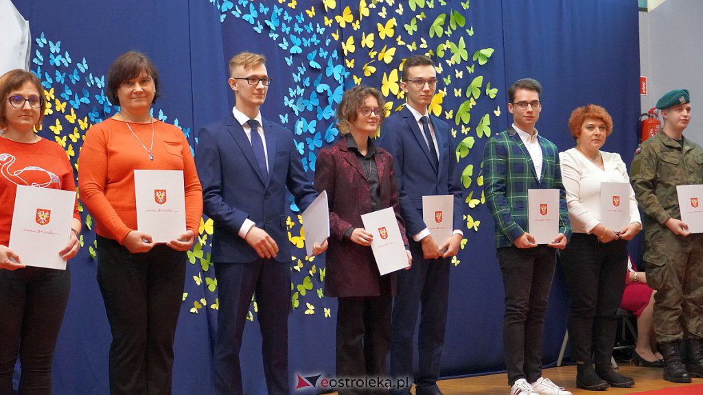 Samorządowa Gala Uczniowska. Wyróżniono prawie 200 uczniów [28.09.2022] - zdjęcie #79 - eOstroleka.pl