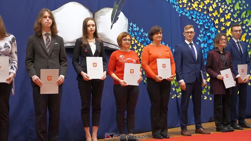 Samorządowa Gala Uczniowska. Wyróżniono prawie 200 uczniów [28.09.2022] - zdjęcie #240 - eOstroleka.pl