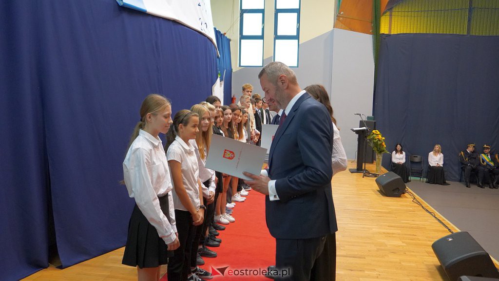 Samorządowa Gala Uczniowska. Wyróżniono prawie 200 uczniów [28.09.2022] - zdjęcie #230 - eOstroleka.pl