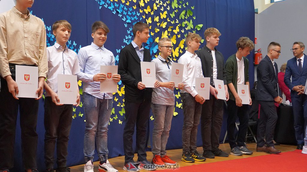 Samorządowa Gala Uczniowska. Wyróżniono prawie 200 uczniów [28.09.2022] - zdjęcie #178 - eOstroleka.pl