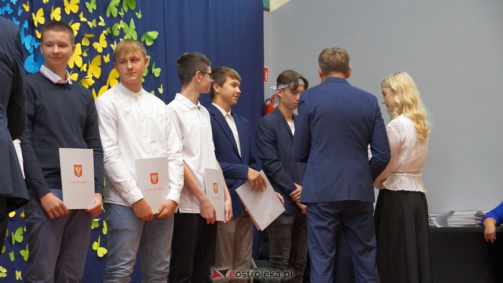 Samorządowa Gala Uczniowska. Wyróżniono prawie 200 uczniów [28.09.2022] - zdjęcie #144 - eOstroleka.pl