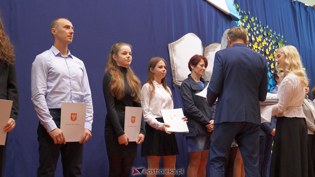 Samorządowa Gala Uczniowska. Wyróżniono prawie 200 uczniów [28.09.2022] - zdjęcie #54 - eOstroleka.pl