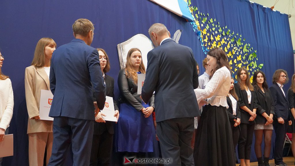 Samorządowa Gala Uczniowska. Wyróżniono prawie 200 uczniów [28.09.2022] - zdjęcie #25 - eOstroleka.pl