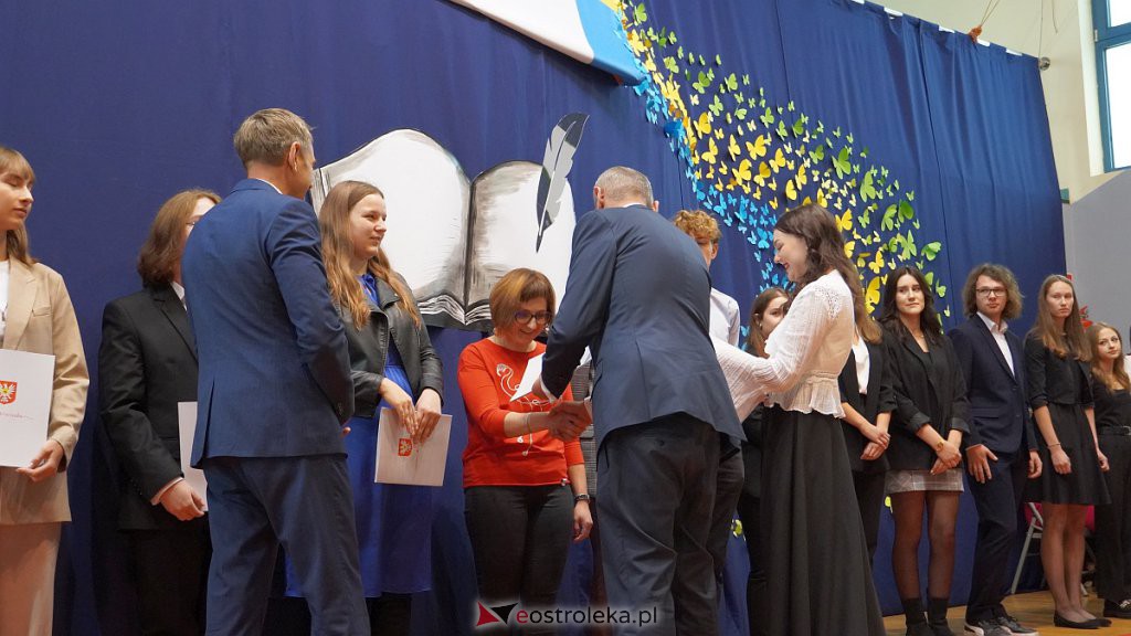 Samorządowa Gala Uczniowska. Wyróżniono prawie 200 uczniów [28.09.2022] - zdjęcie #23 - eOstroleka.pl