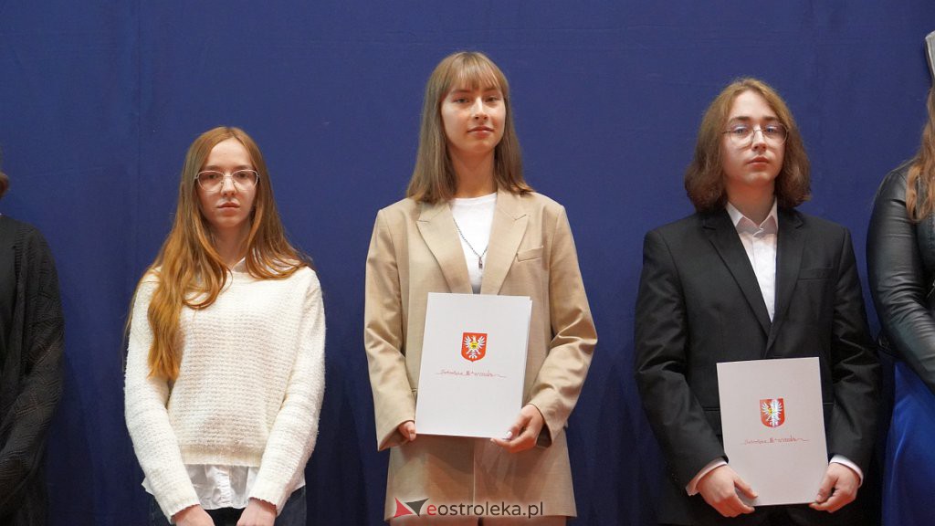 Samorządowa Gala Uczniowska. Wyróżniono prawie 200 uczniów [28.09.2022] - zdjęcie #15 - eOstroleka.pl